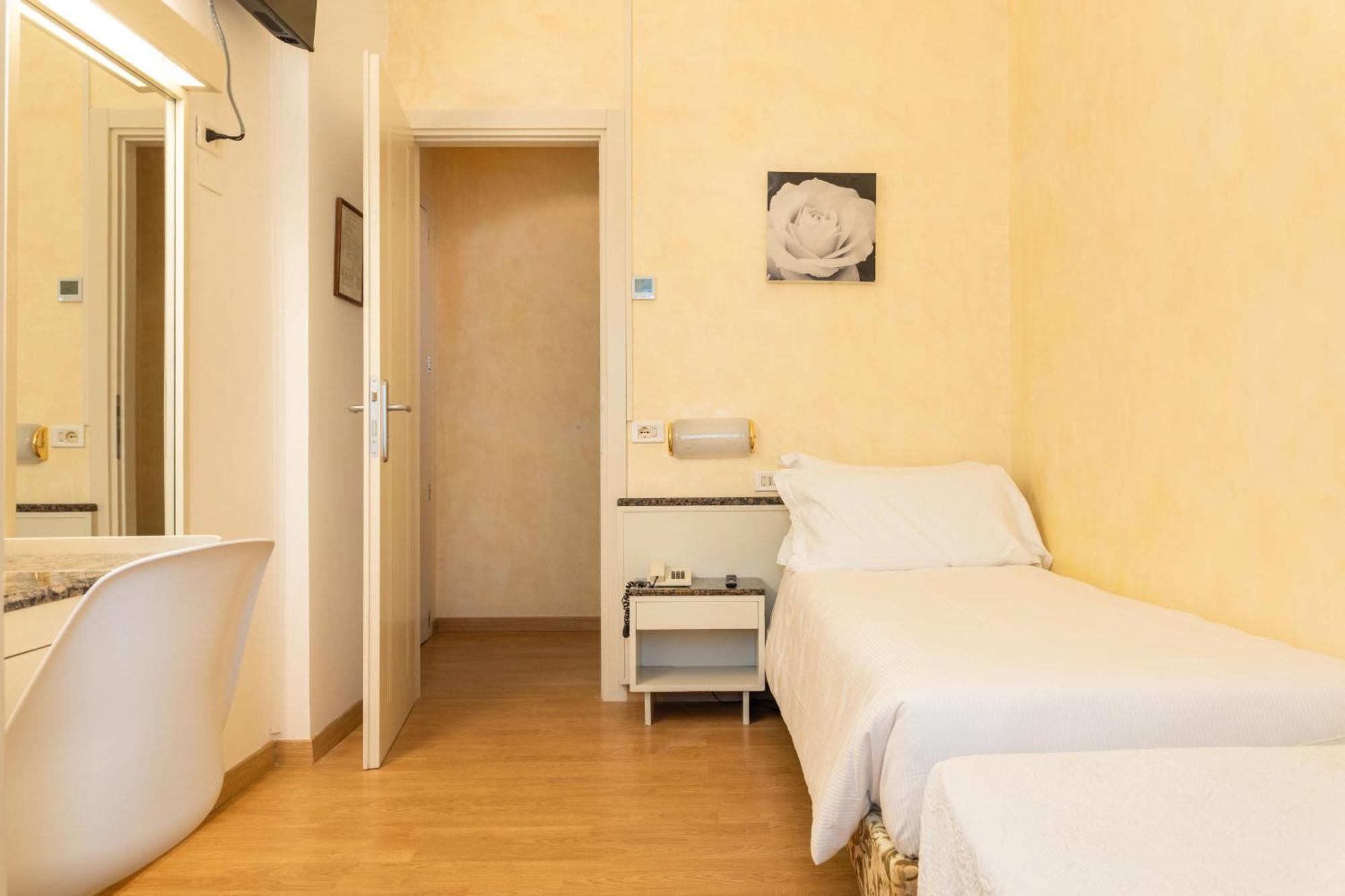 Hotel Rosabianca Rimini Zewnętrze zdjęcie